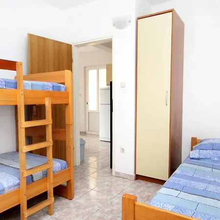 Uvala Jedra 2583d * Gdinj